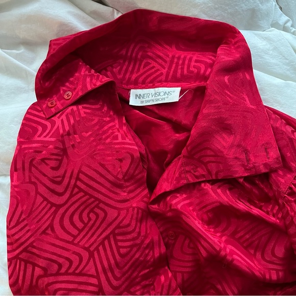 Read silky vintage blouse - Picture 4 of 6